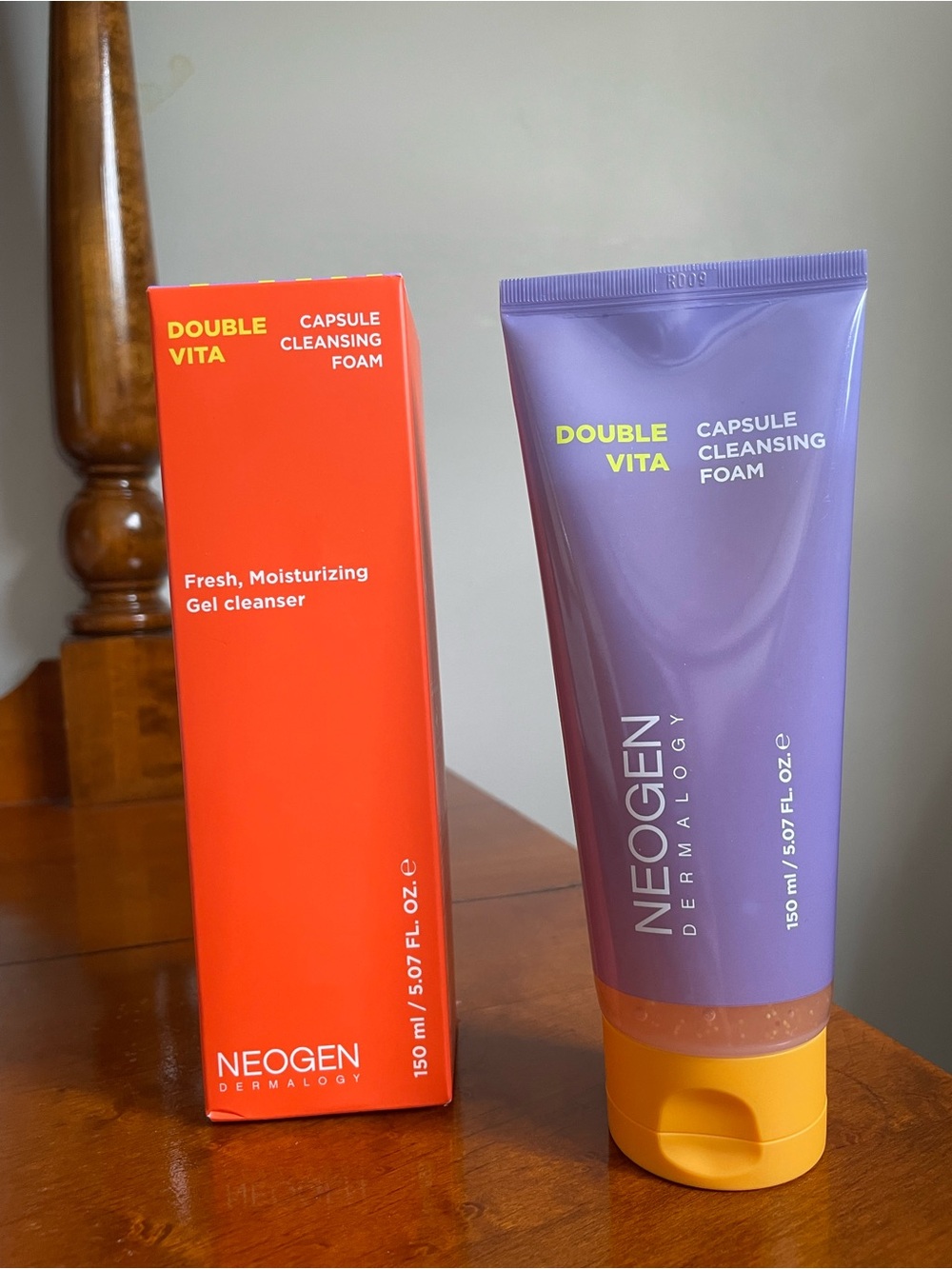 Double Vita Capsule Cleansing Foam